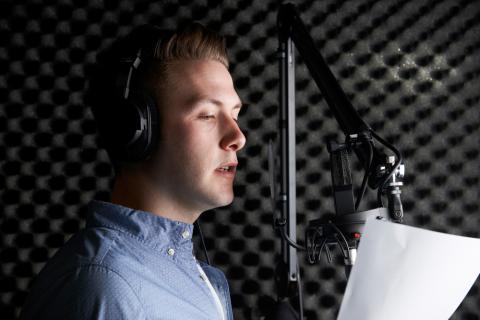 Multilingual voice-overs Multilingual Voice Over Services | ALPHATRAD SPAIN