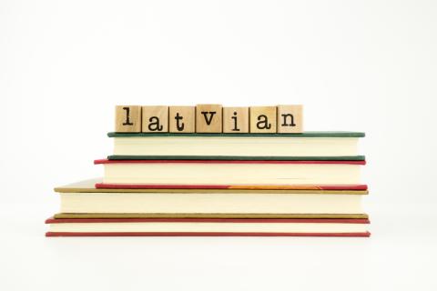 Servicios de traducción español letón