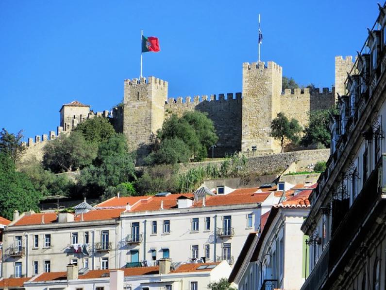 Locutor en portugués: cinco consejos para elegir un profesional de locución Consejos para Elegir un Locutor Portugués
